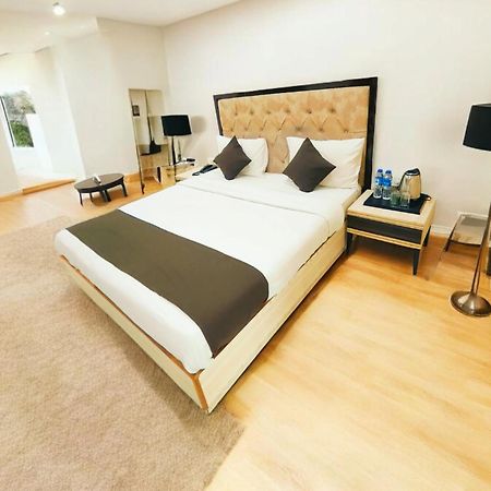 The Almora Residency - Complimentary Airport Trasnfer Hotel นิวเดลี ภายนอก รูปภาพ