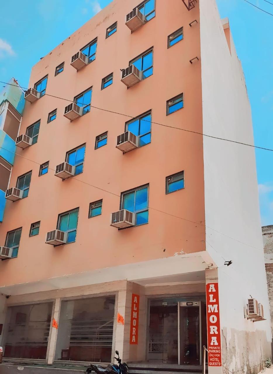 The Almora Residency - Complimentary Airport Trasnfer Hotel นิวเดลี ภายนอก รูปภาพ
