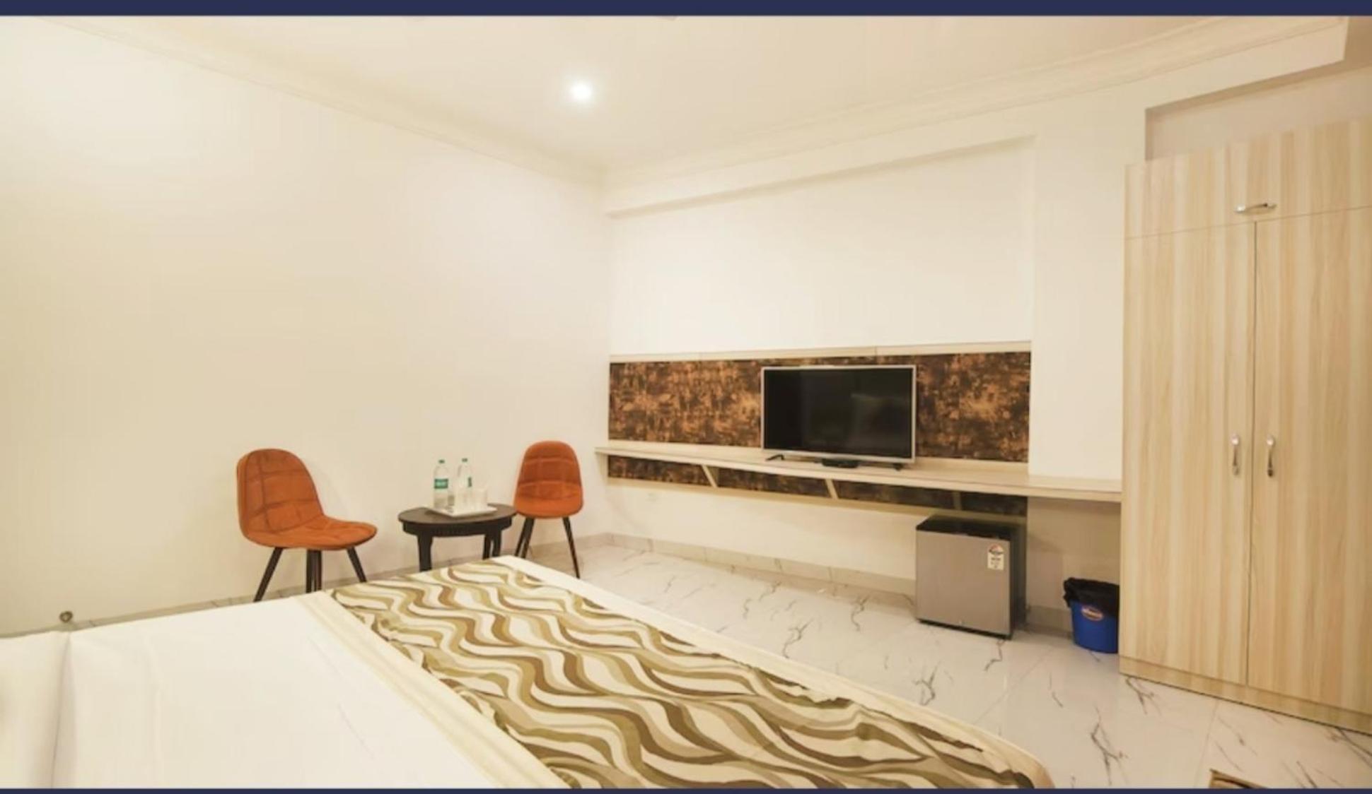 The Almora Residency - Complimentary Airport Trasnfer Hotel นิวเดลี ห้อง รูปภาพ