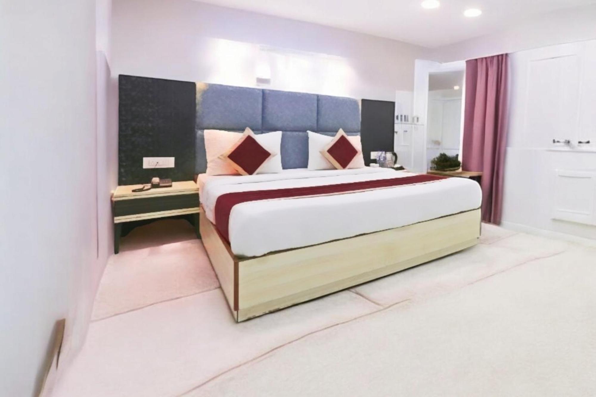 The Almora Residency - Complimentary Airport Trasnfer Hotel นิวเดลี ภายนอก รูปภาพ